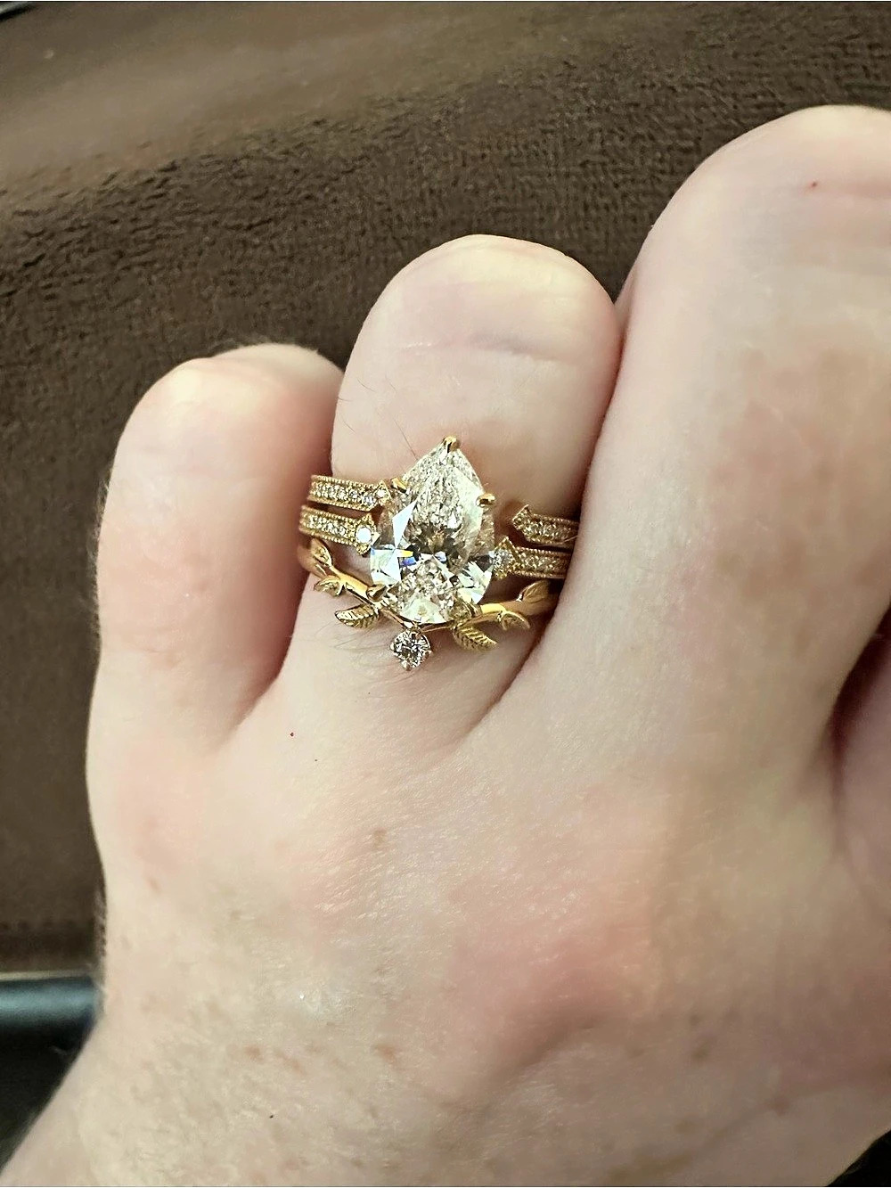 Lab Grown Diamond, 2.13 CT Pear Cut Bridal Set Ring, H, VVS1, Size 6
